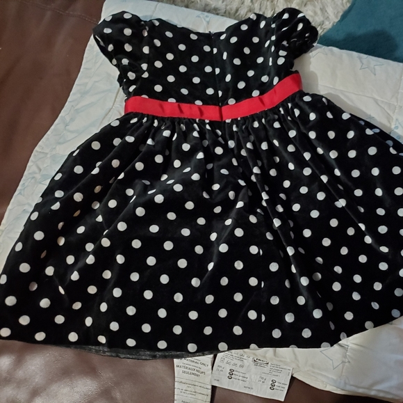 Dress - Picture 1 of 4